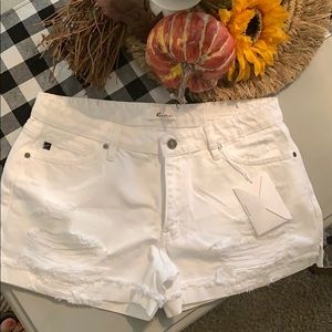 Kansan white shorts. Size L